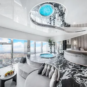  Apartment Sky Tower Z Jakuzzi Przy Oknie Polen